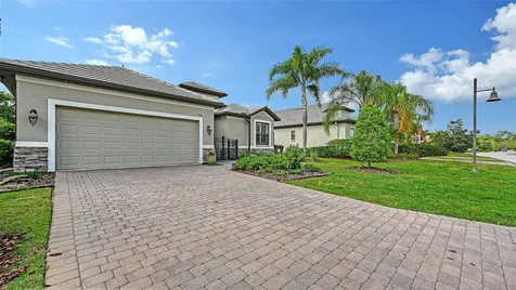 7702 Rio Bella Place Bradenton FL 34201