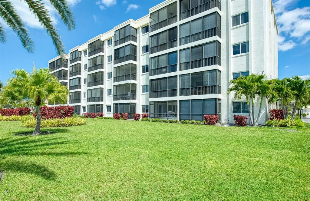 757 Beach Road Sarasota FL 34242