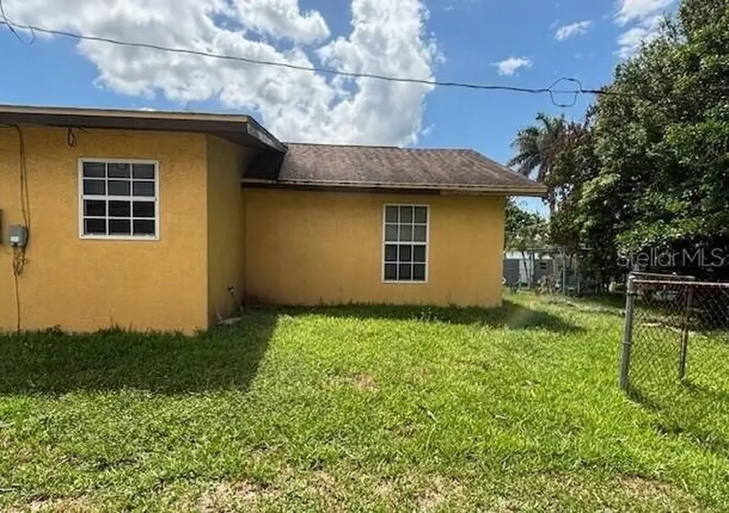 943 Della Tobias Avenue Clewiston FL 33440