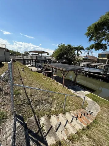 160 Gary Avenue Oak Hill FL 32759