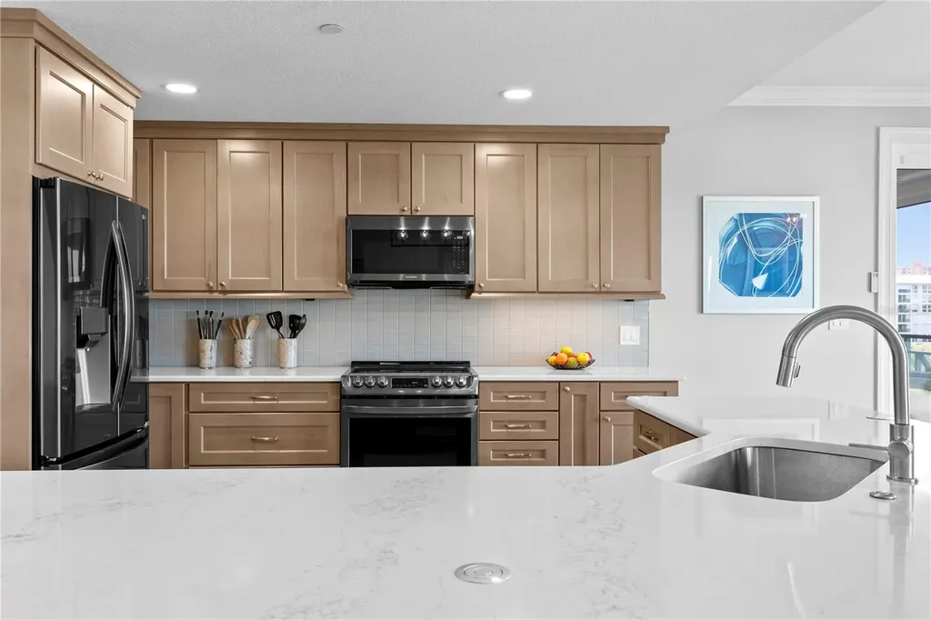 4780 Dolphin Cay Lane S St Petersburg FL 33711