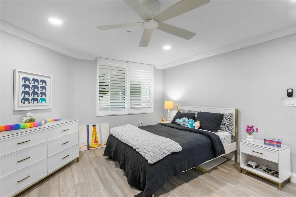 4780 Dolphin Cay Lane S St Petersburg FL 33711
