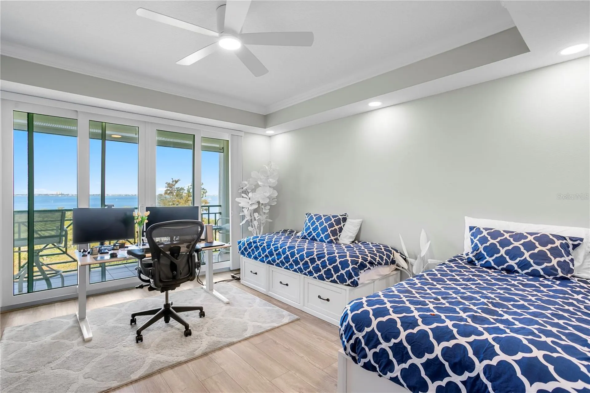 4780 Dolphin Cay Lane S St Petersburg FL 33711