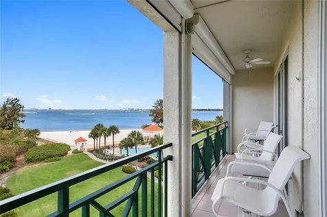 4780 Dolphin Cay Lane S St Petersburg FL 33711