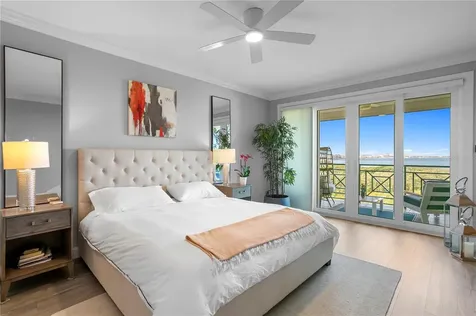 4780 Dolphin Cay Lane S St Petersburg FL 33711