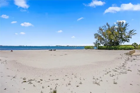 4780 Dolphin Cay Lane S St Petersburg FL 33711