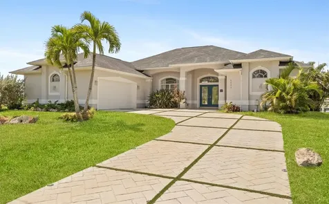 8090 Arlewood Circle Port Charlotte FL 33981