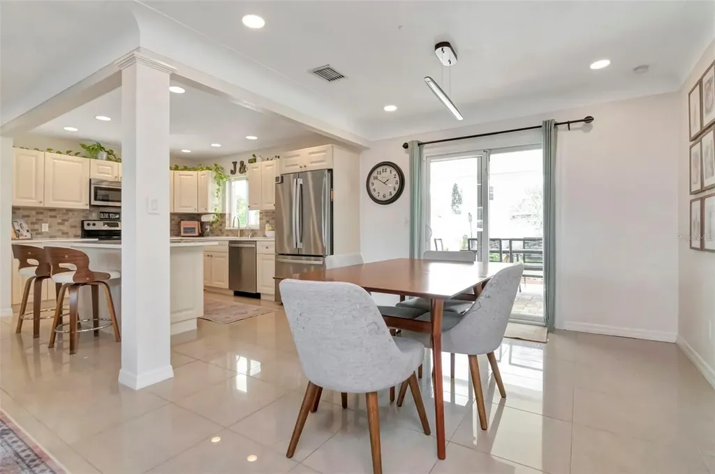 6468 17th Terrace N St Petersburg FL 33710