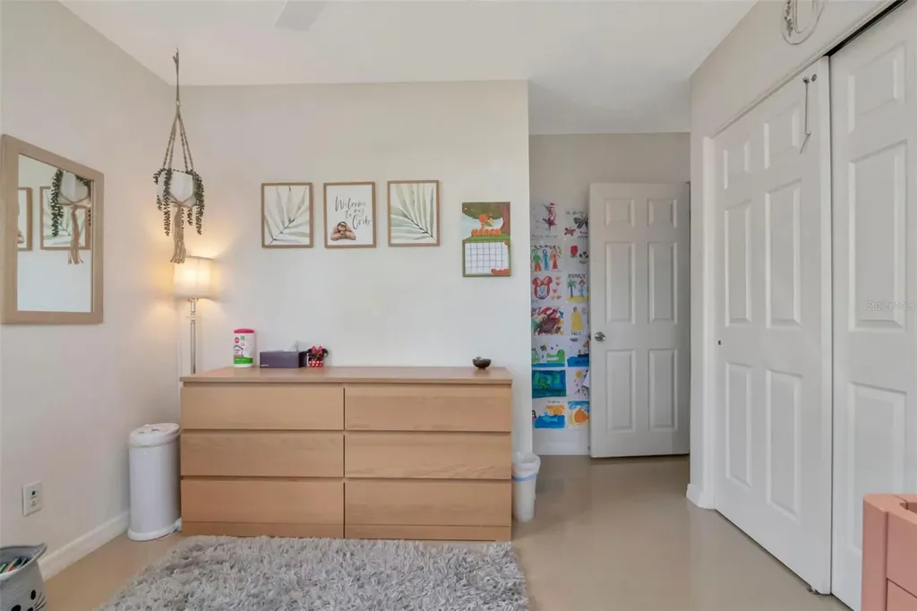 6468 17th Terrace N St Petersburg FL 33710