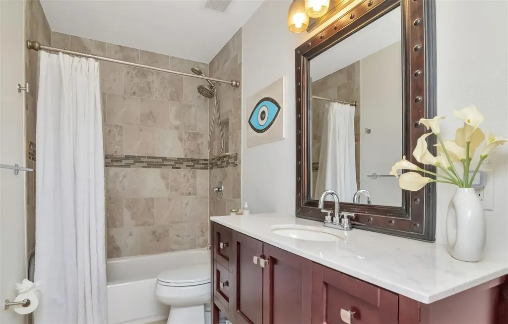 6468 17th Terrace N St Petersburg FL 33710