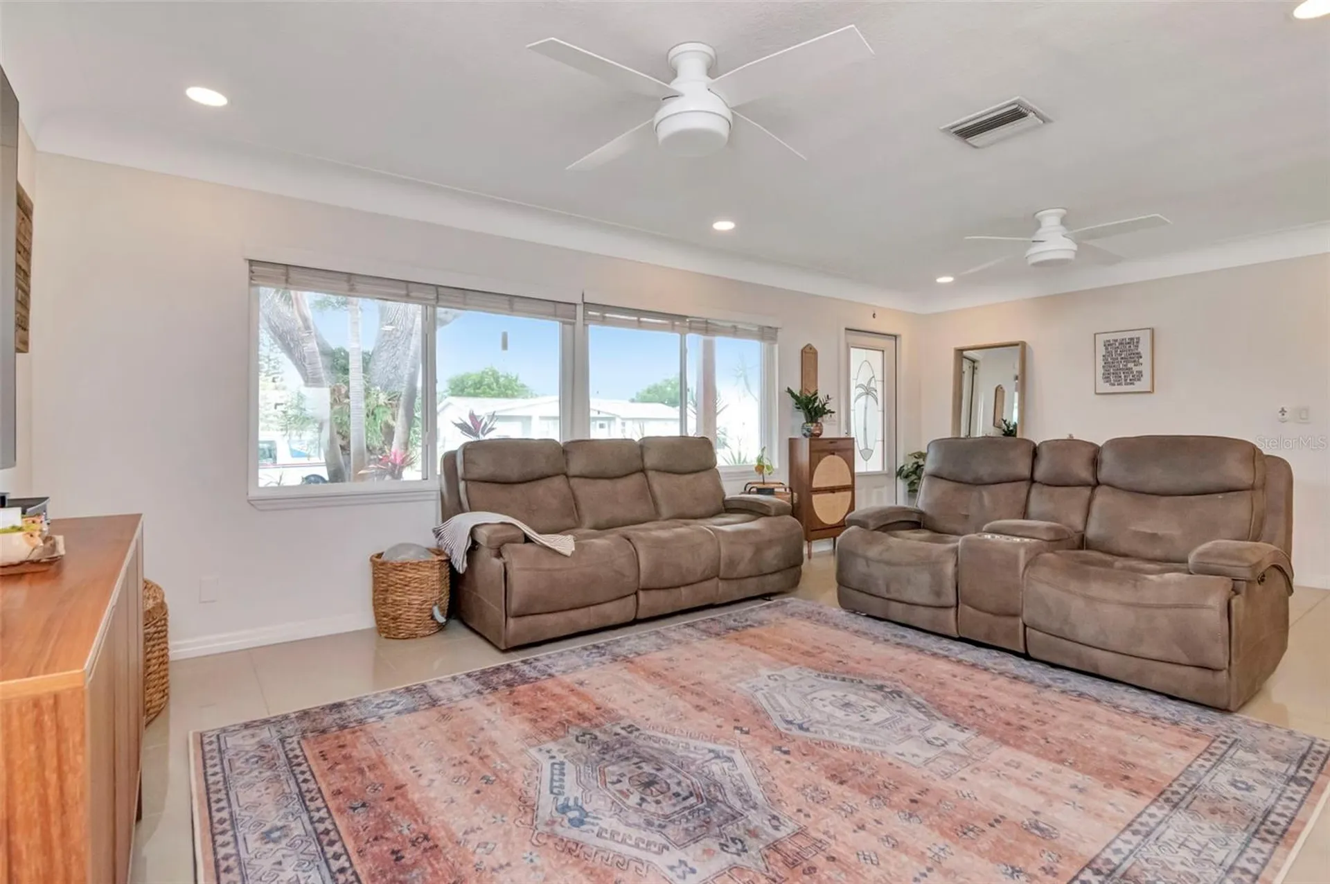 6468 17th Terrace N St Petersburg FL 33710