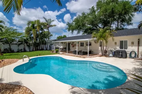 6468 17th Terrace N St Petersburg FL 33710