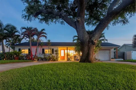 6468 17th Terrace N St Petersburg FL 33710