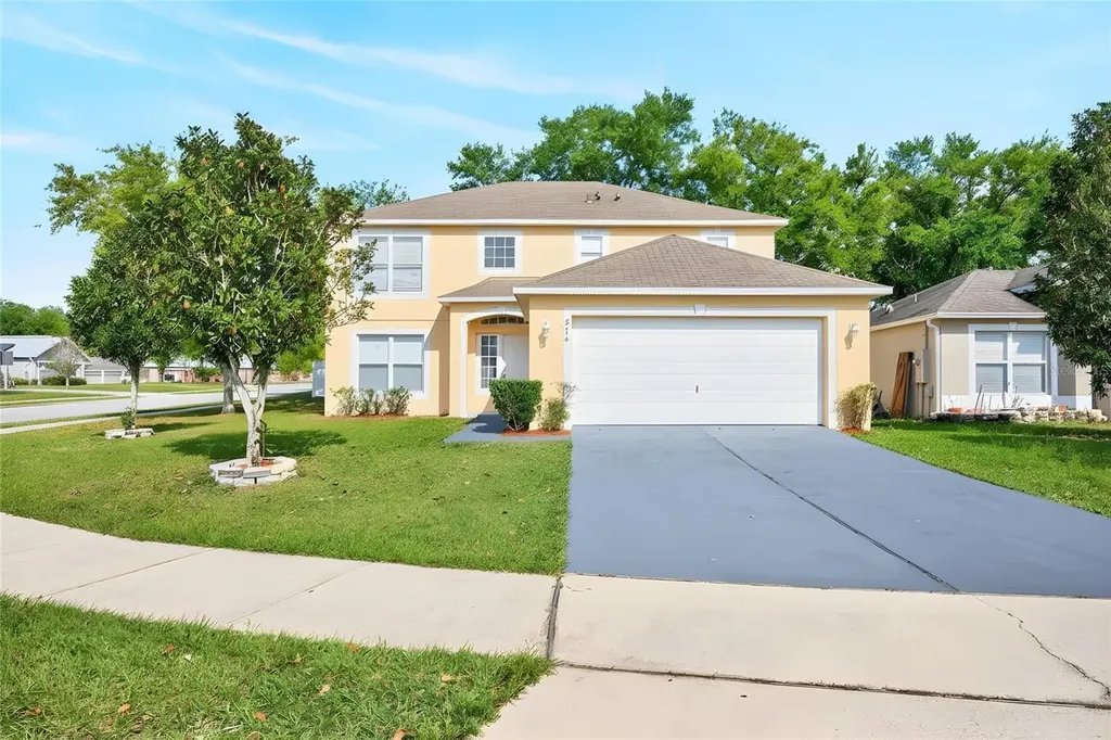 274 Curtis Avenue Groveland FL 34736