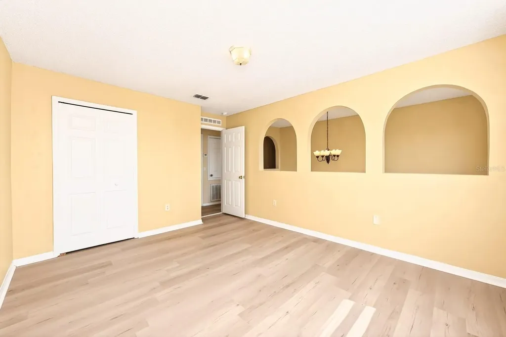 274 Curtis Avenue Groveland FL 34736