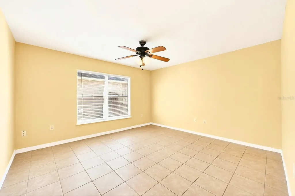 274 Curtis Avenue Groveland FL 34736
