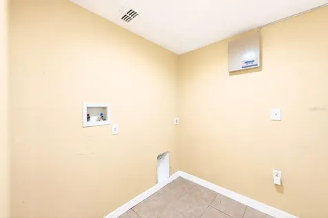 274 Curtis Avenue Groveland FL 34736