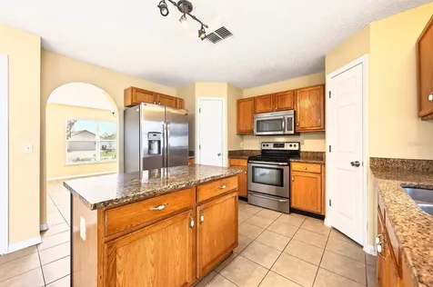 274 Curtis Avenue Groveland FL 34736