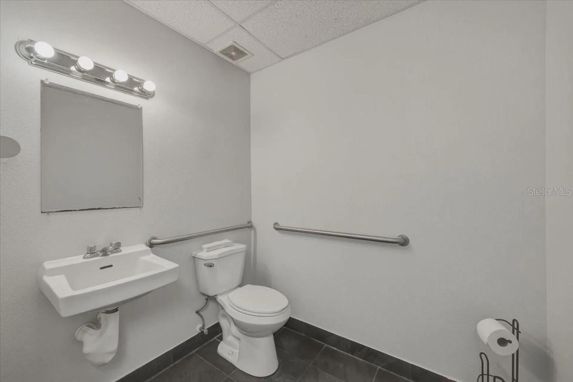 1882 Porter Lake Drive Sarasota FL 34240