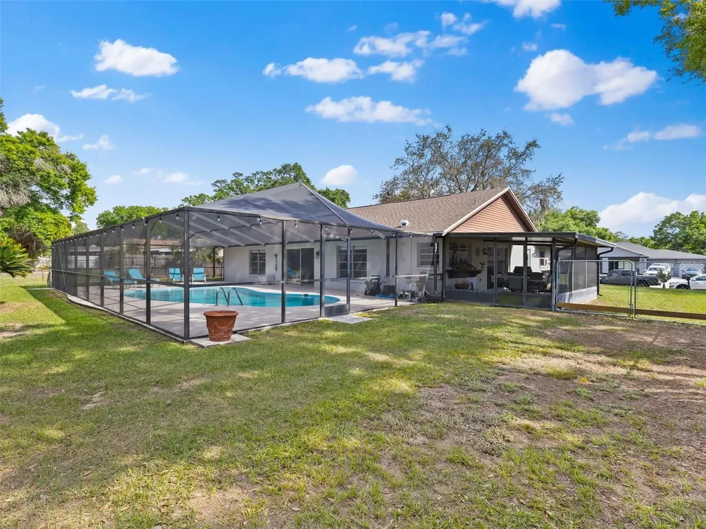 322 Hollowtree Drive Seffner FL 33584