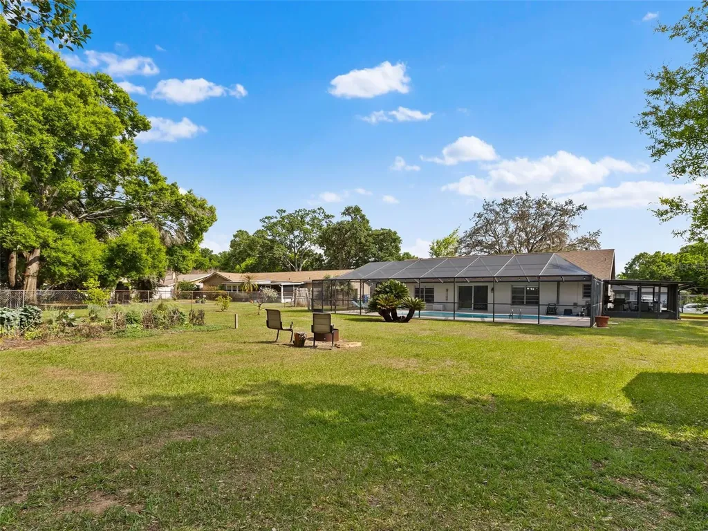 322 Hollowtree Drive Seffner FL 33584
