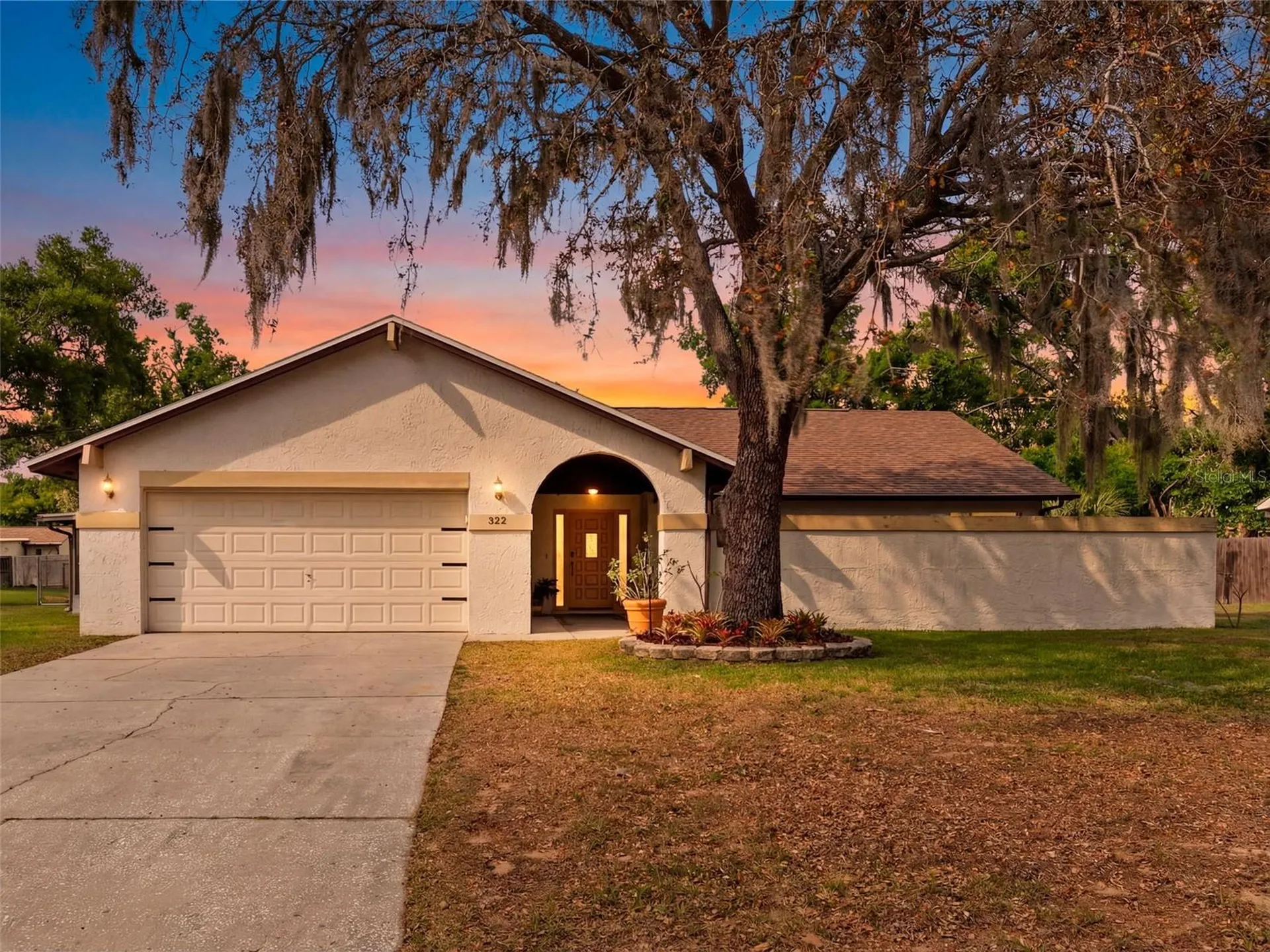 322 Hollowtree Drive Seffner FL 33584