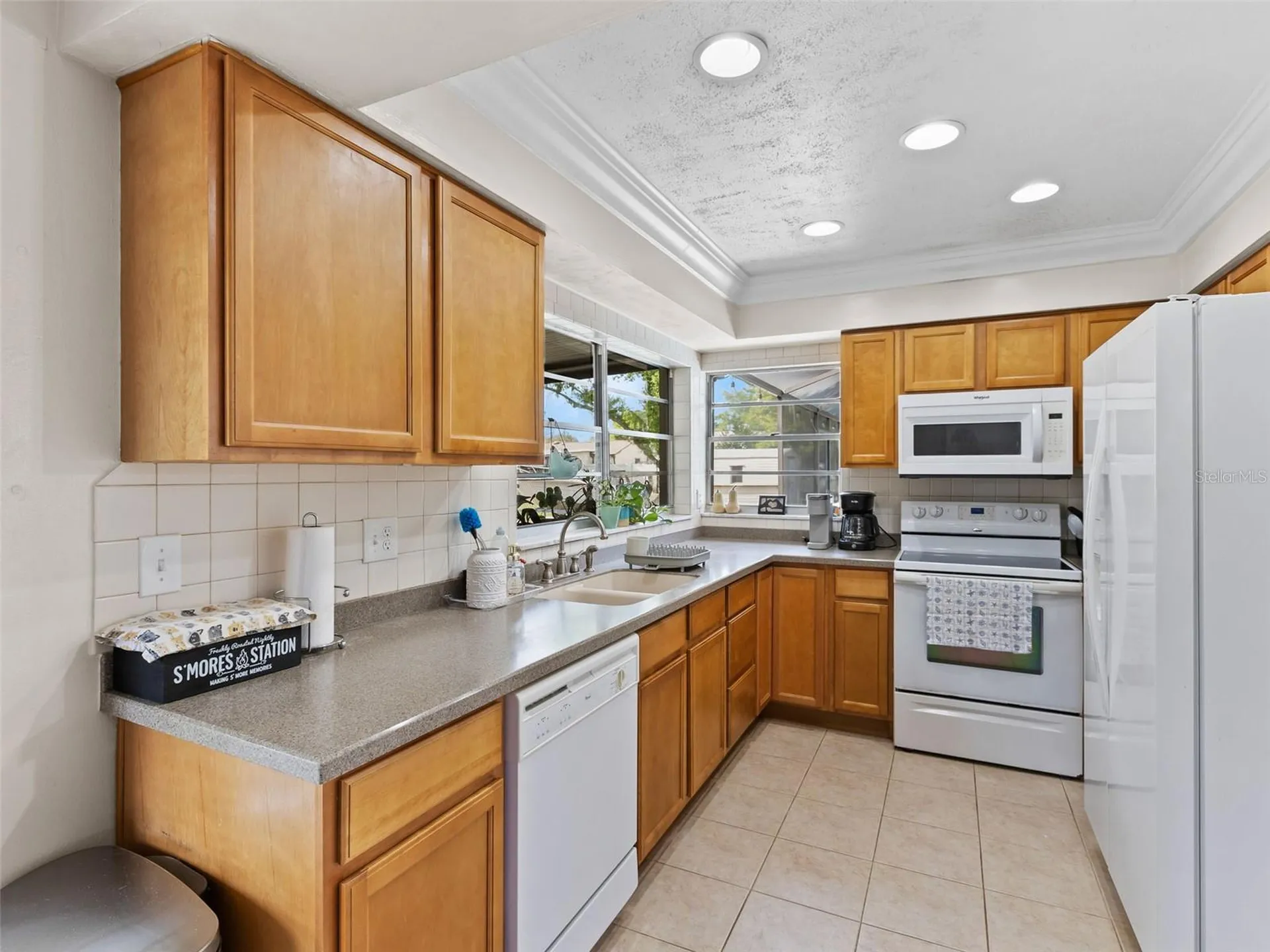 322 Hollowtree Drive Seffner FL 33584