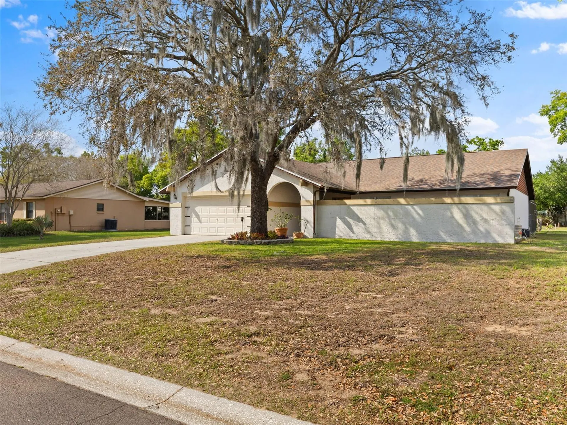 322 Hollowtree Drive Seffner FL 33584