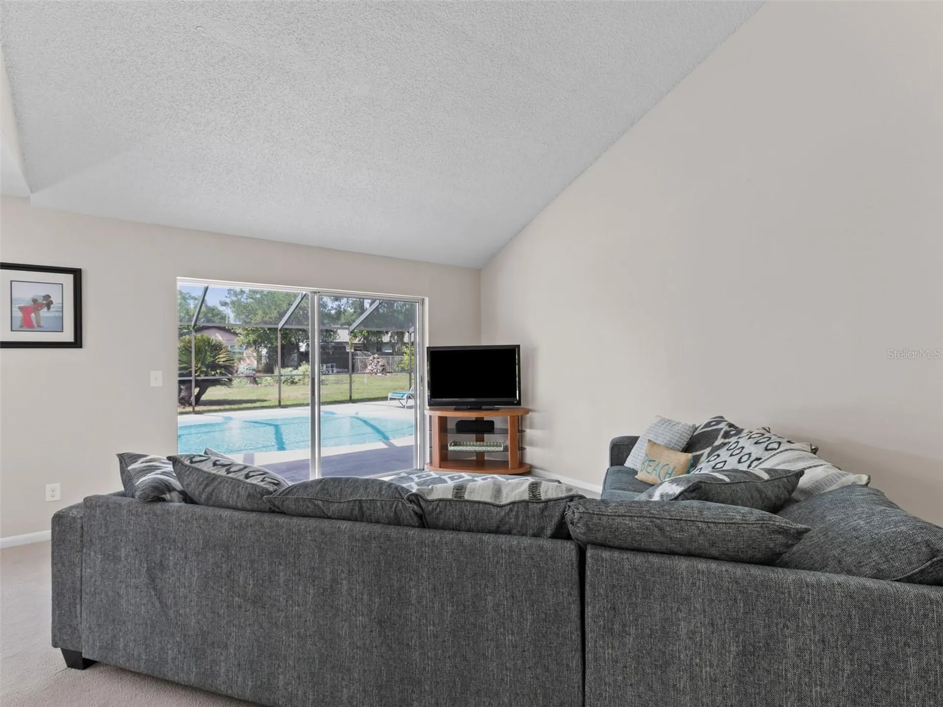322 Hollowtree Drive Seffner FL 33584