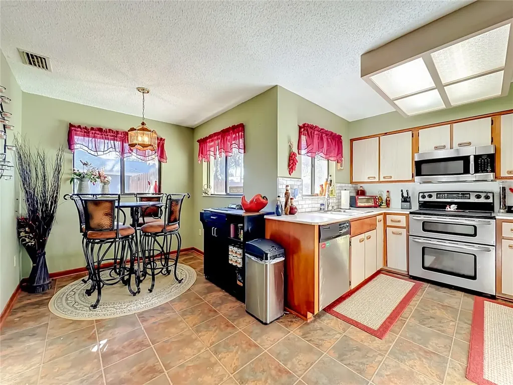 27 Black Hawk Place Palm Coast FL 32137
