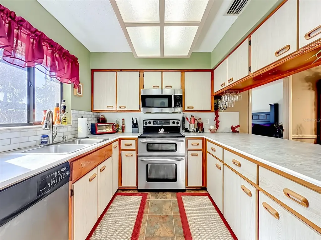 27 Black Hawk Place Palm Coast FL 32137
