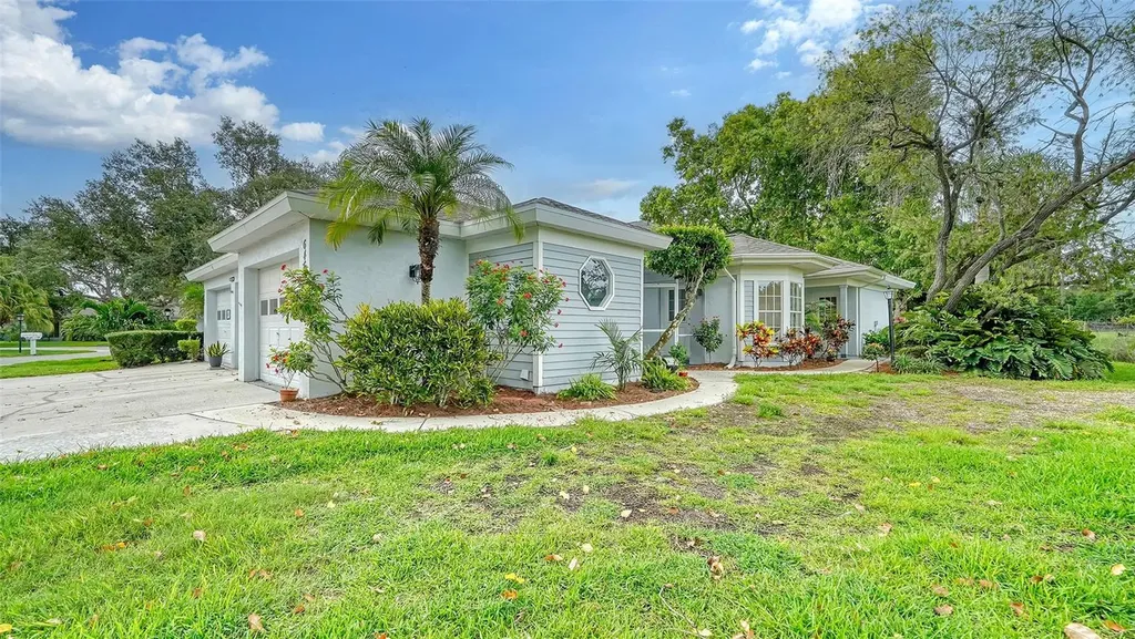 6467 Carrington Circle Sarasota FL 34238