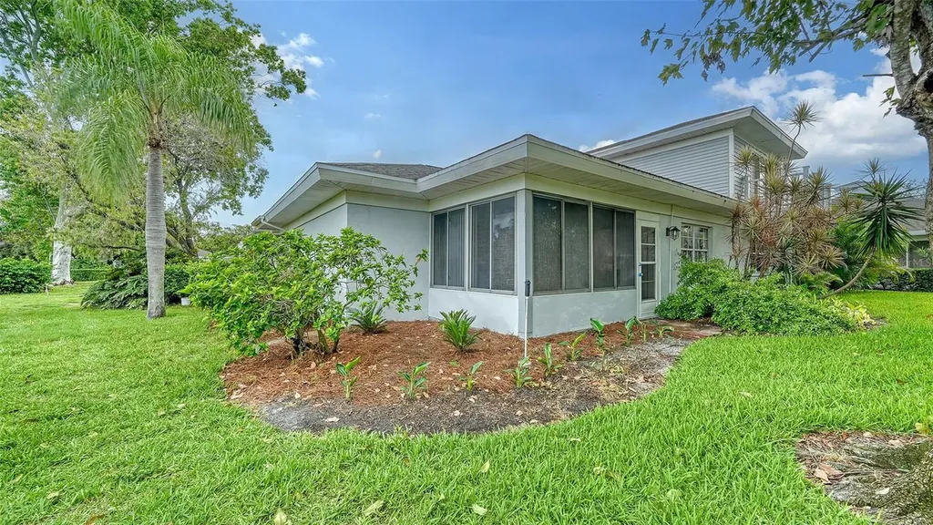 6467 Carrington Circle Sarasota FL 34238