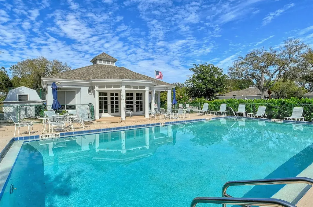 6467 Carrington Circle Sarasota FL 34238