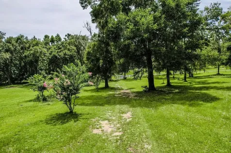 13003 S Betty Point Floral City FL 34436
