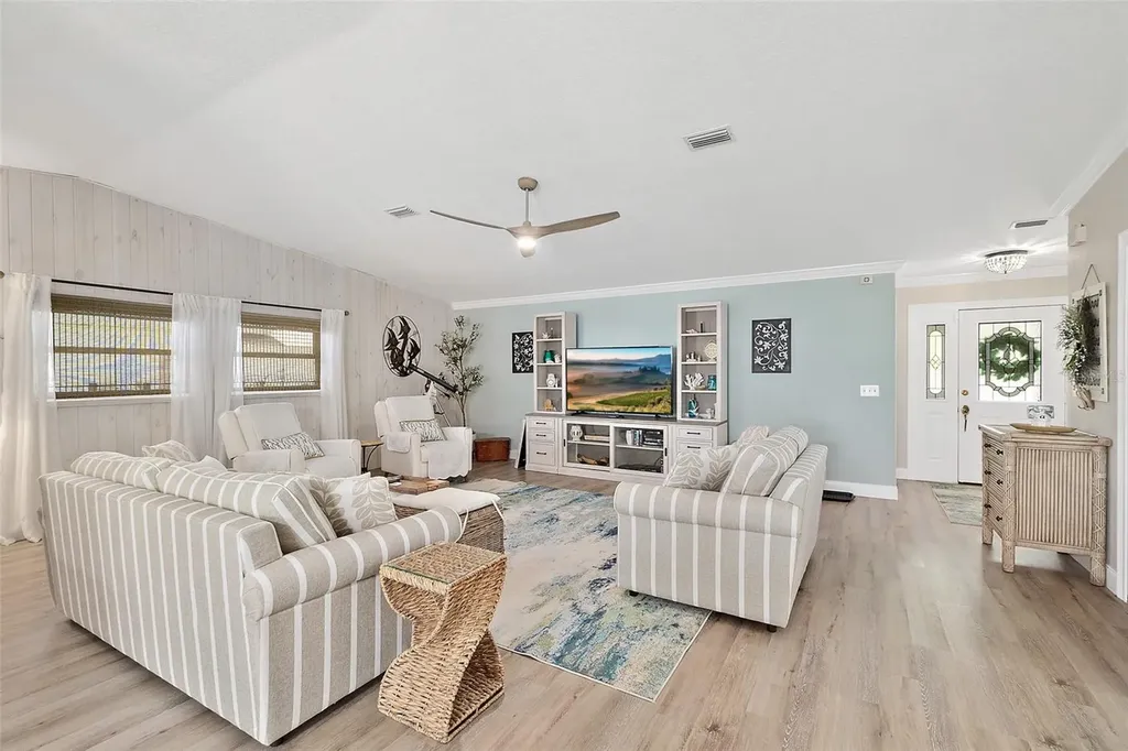 9 Collingville Court Palm Coast FL 32137