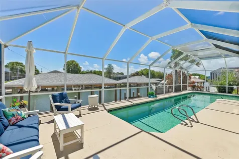 9 Collingville Court Palm Coast FL 32137