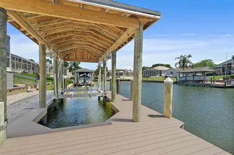 9 Collingville Court Palm Coast FL 32137