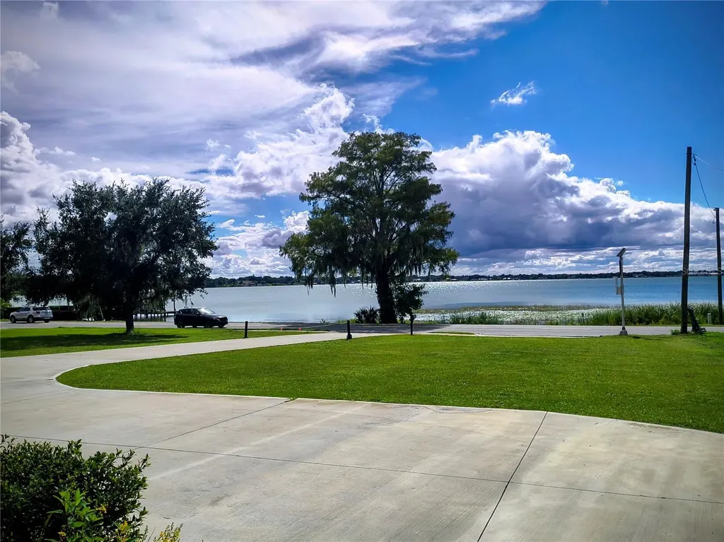 1070 Lake Ariana Boulevard Auburndale FL 33823