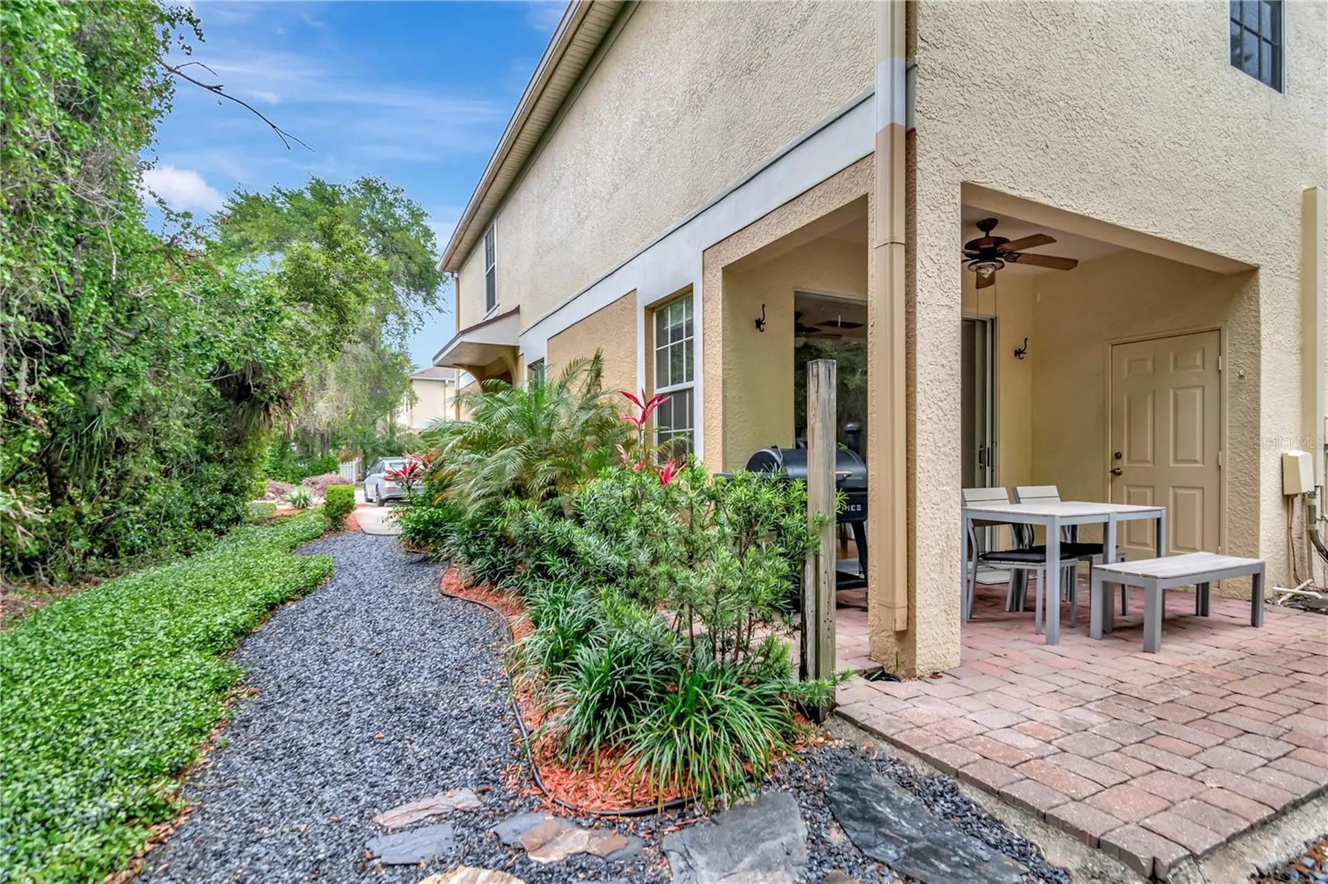 1992 Fiesta Ridge Court Tampa FL 33604