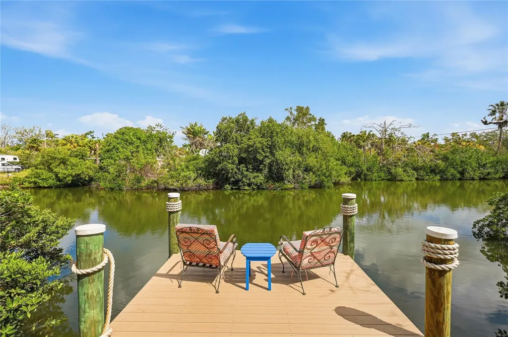 28 Michiana Drive Terra Ceia FL 34250