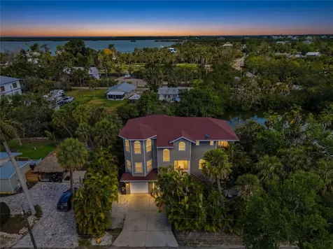 28 Michiana Drive Terra Ceia FL 34250