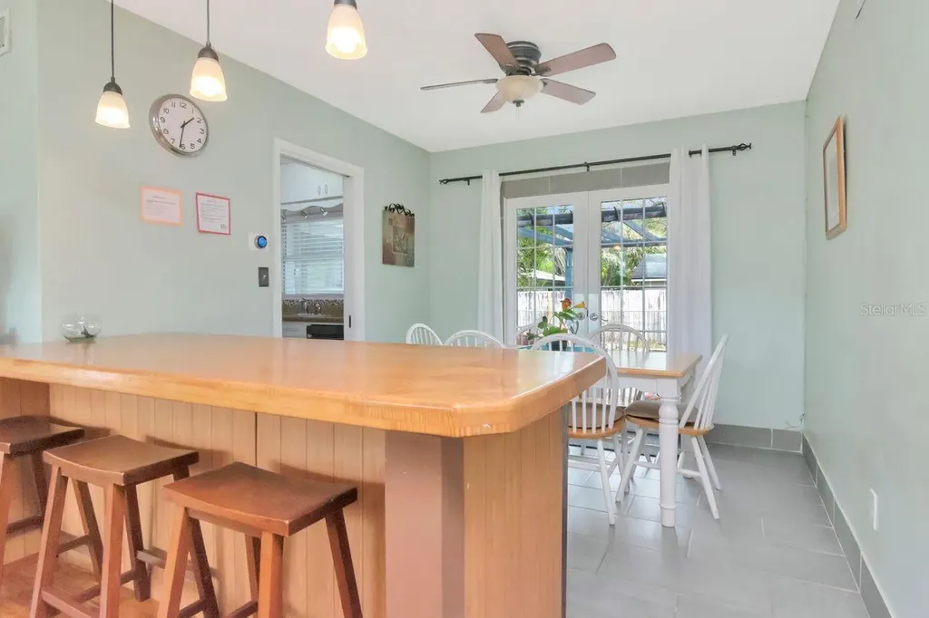 305 Baker Avenue Clearwater FL 33755