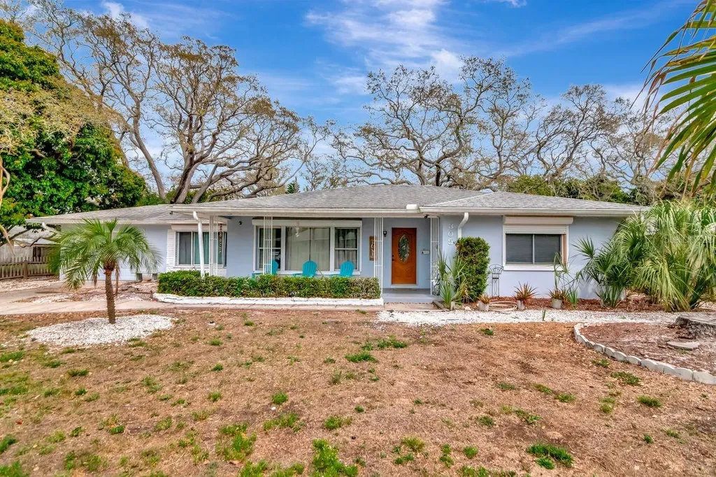 305 Baker Avenue Clearwater FL 33755