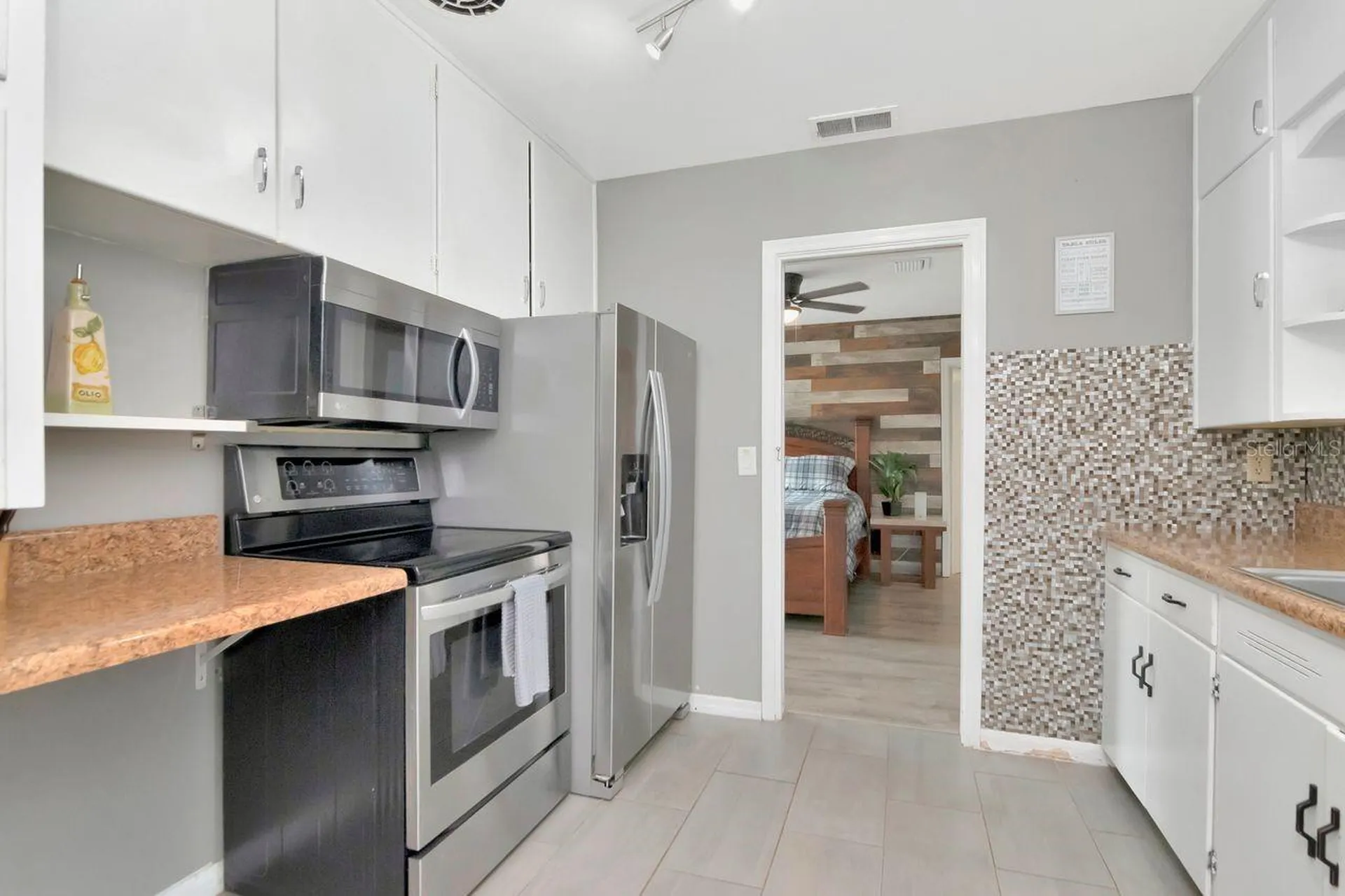 305 Baker Avenue Clearwater FL 33755