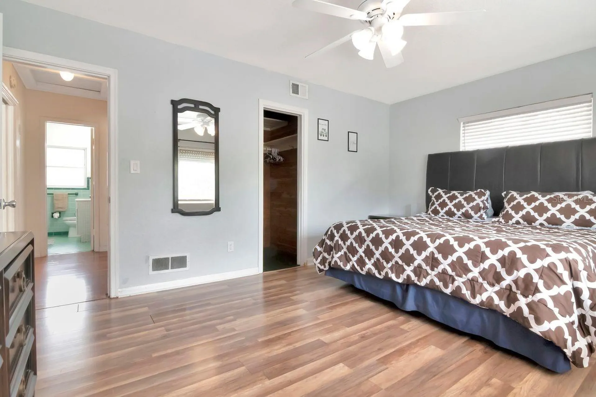 305 Baker Avenue Clearwater FL 33755