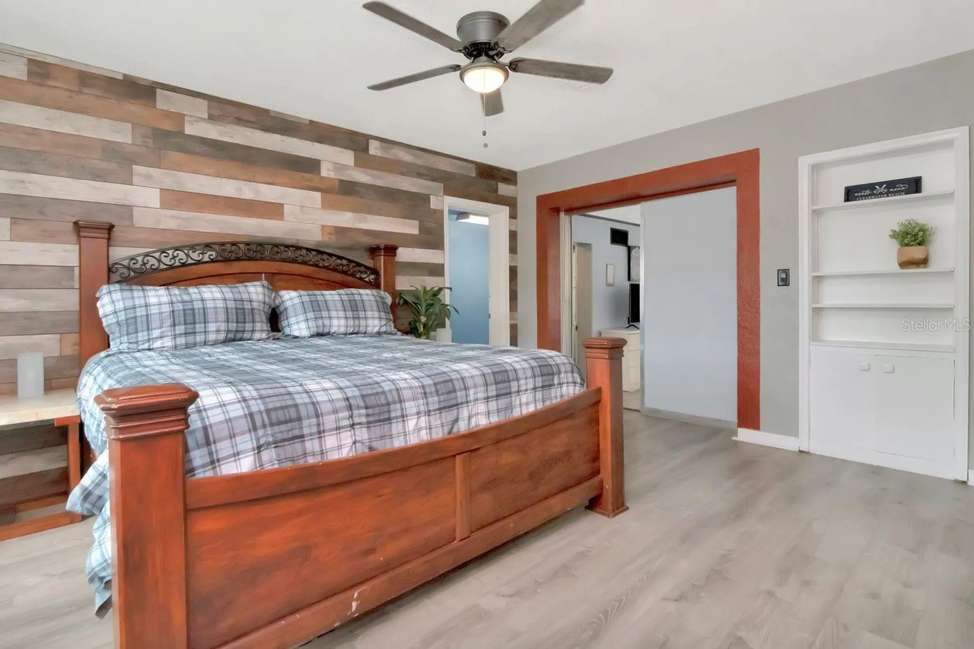 305 Baker Avenue Clearwater FL 33755