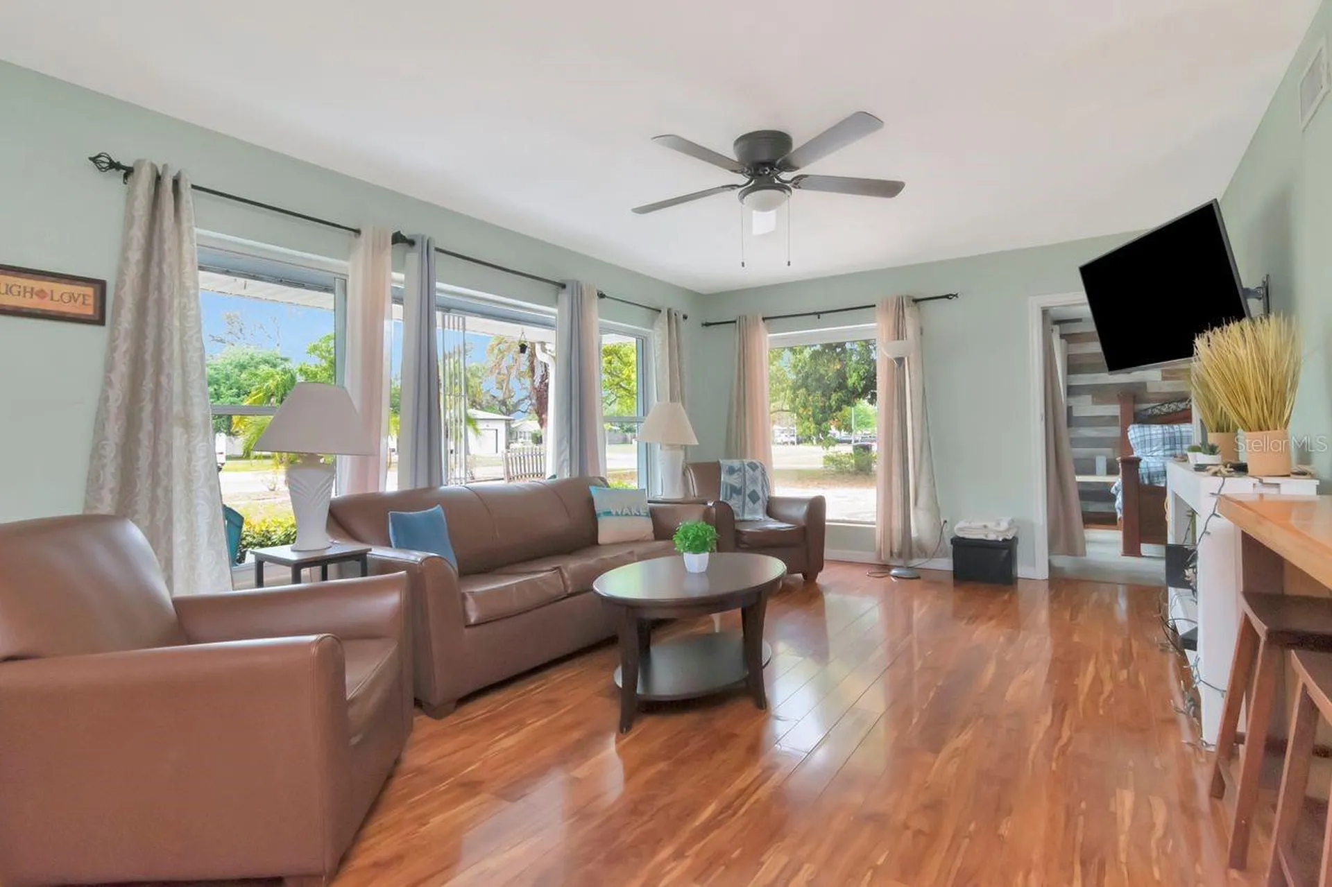 305 Baker Avenue Clearwater FL 33755