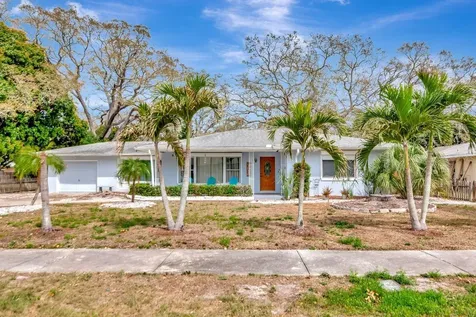 305 Baker Avenue Clearwater FL 33755