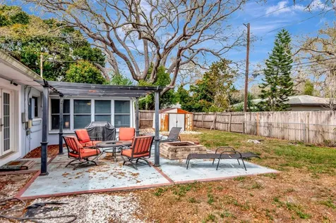 305 Baker Avenue Clearwater FL 33755